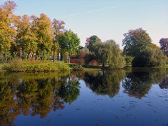 Mit diesem herbstlichen Foto melde ich mich mal wieder ...