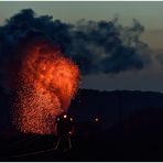 Mit einem Feuerwerk 