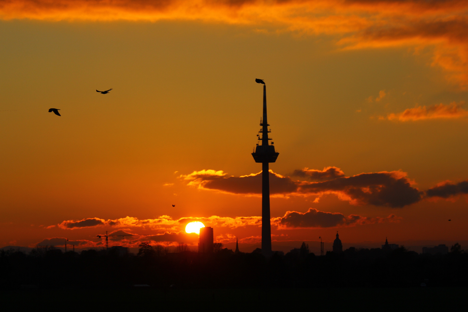 Mit Fernmeldeturm