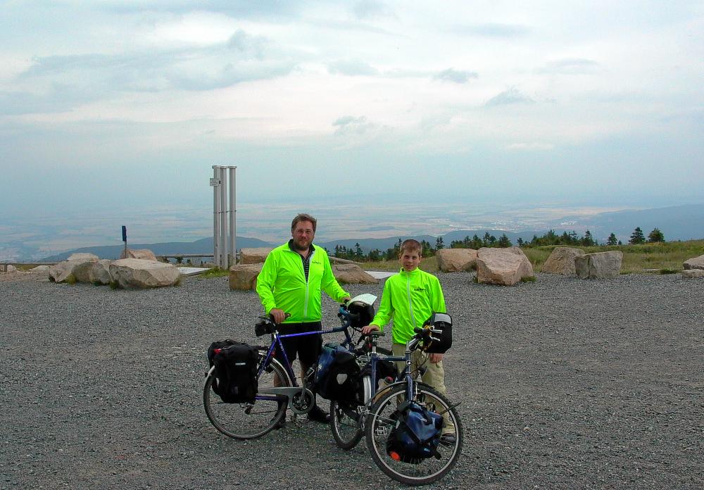 Mit Jakob, meinem Sohn, auf dem Brocken. Sommer 2004