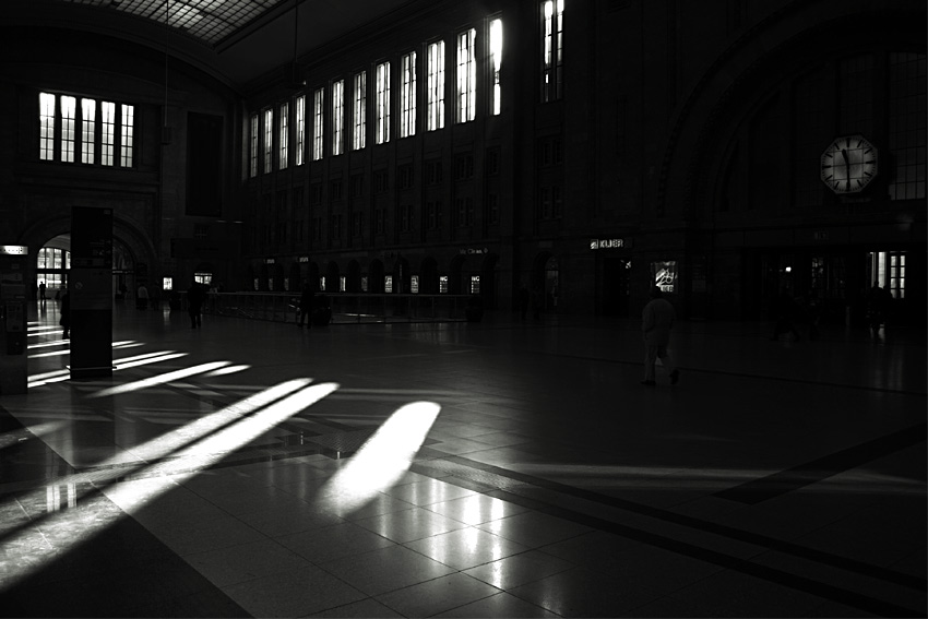 mit Licht durchflutet, Bahnhof Leipzig