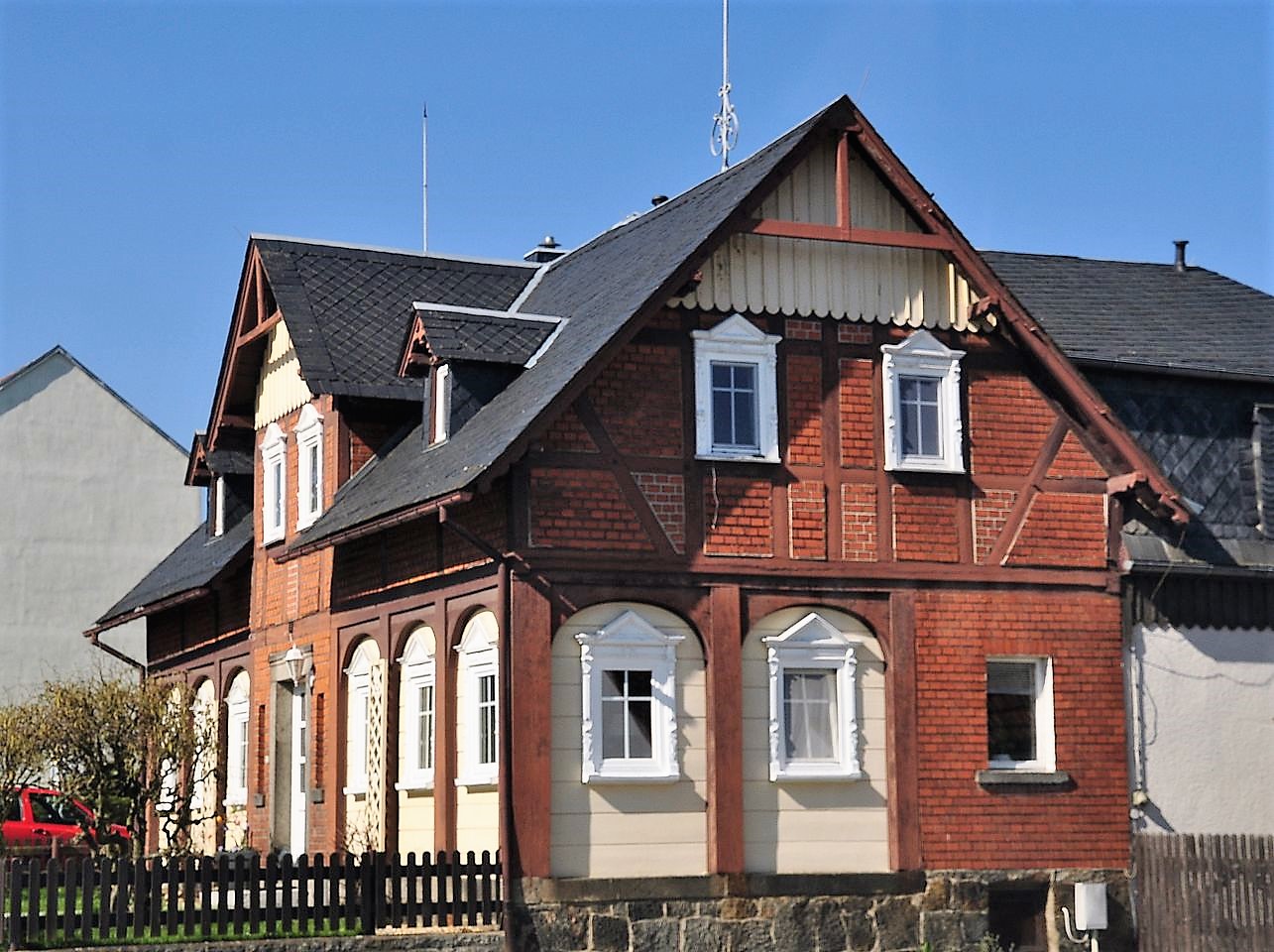 Mit Quergiebel Foto & Bild | architektur, ländliche architektur