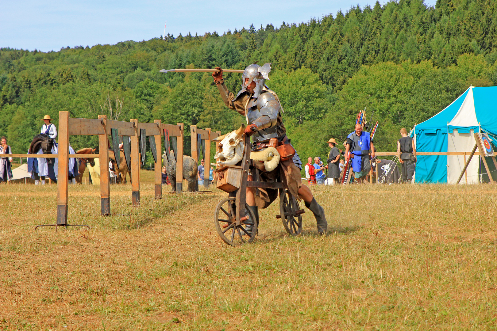 Mit Sachsenmoped auf Wildschweinjagd