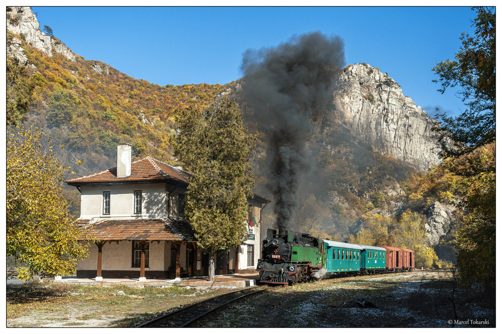 Mit Volldampf den Bergen entgegen