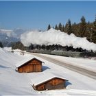 Mit Volldampf durch den Tiefschnee den Berg rauf...