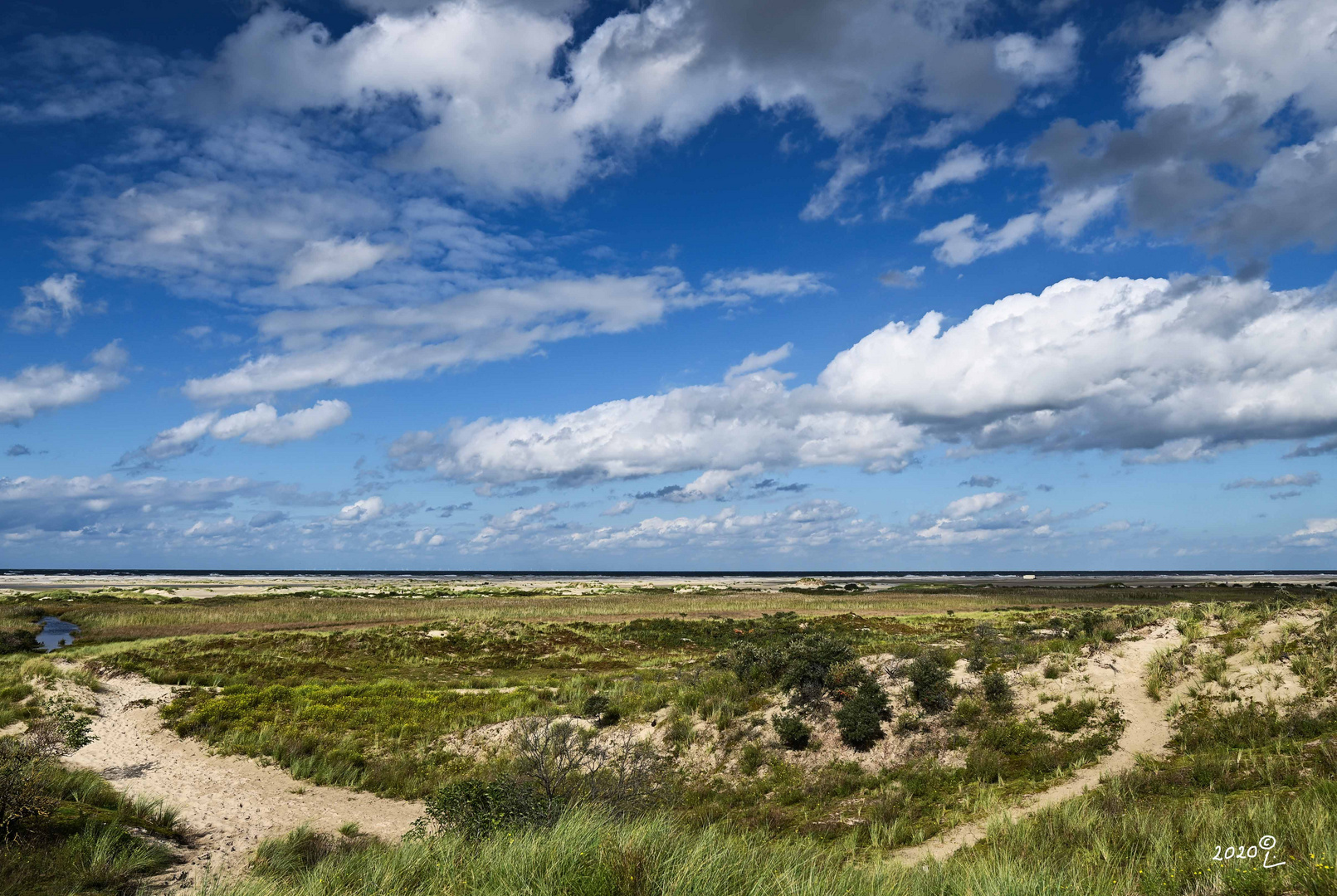 Mit Wolken