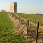 Mitgebracht von unserer Kapellentour: Monolith für einen Heiligen