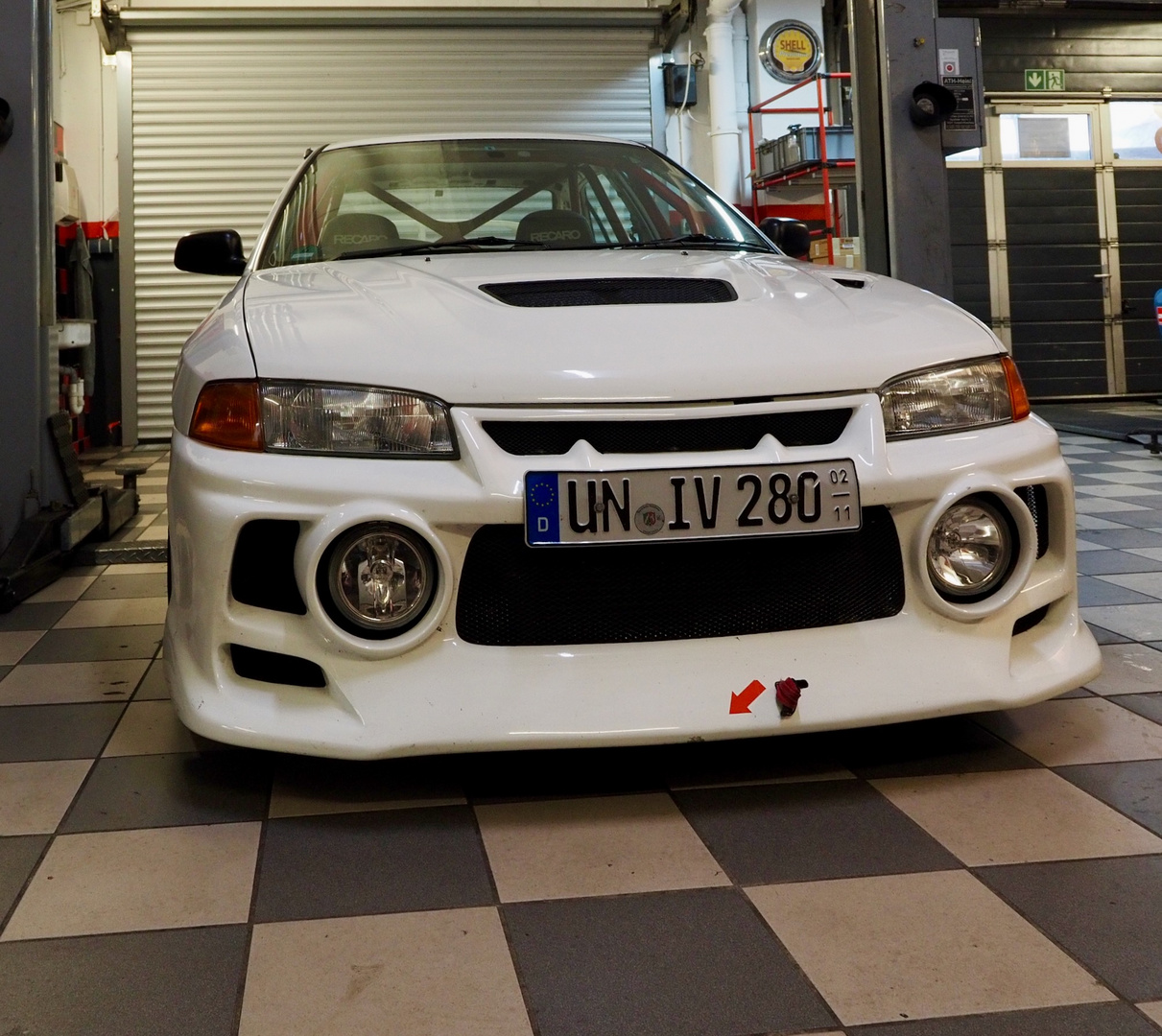 Mitsubishi Lancer...