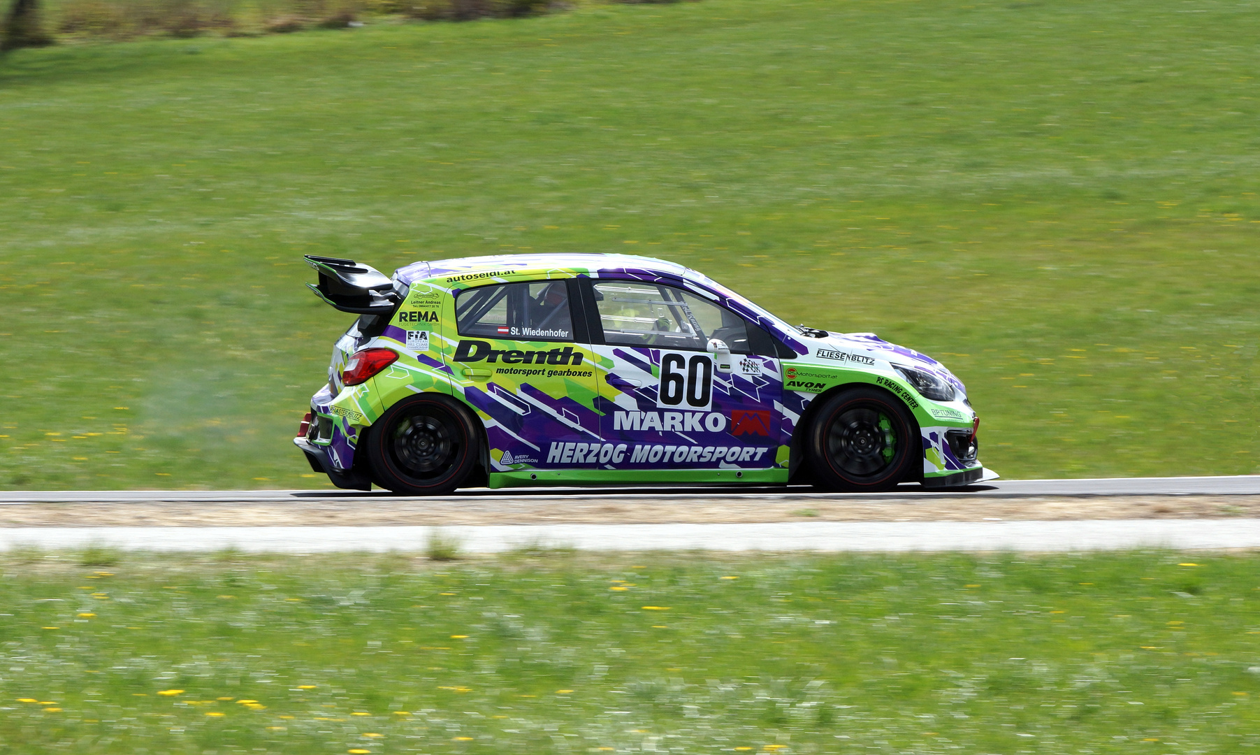 Mitsubishi Mirage R5