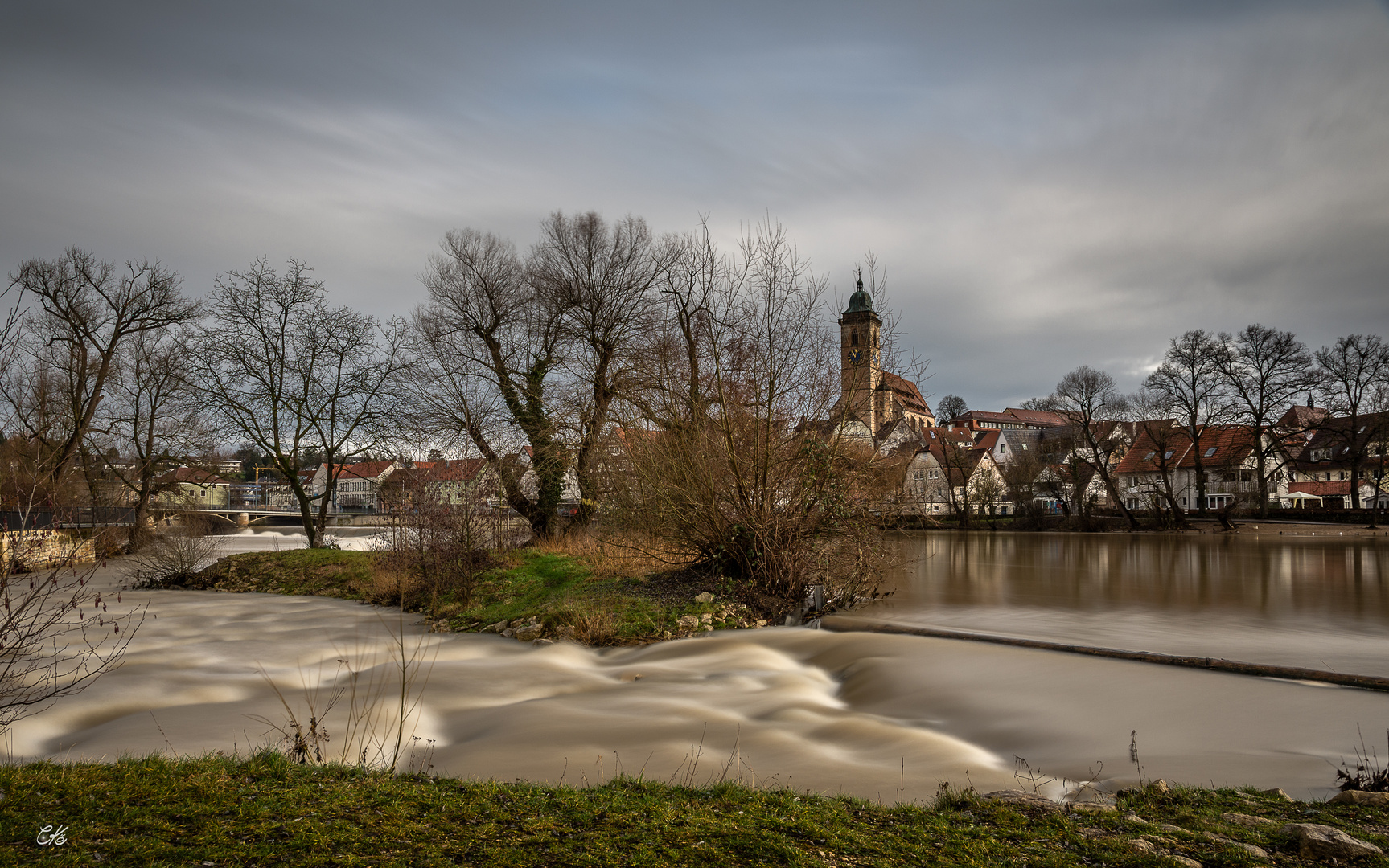 Mittags am Neckar