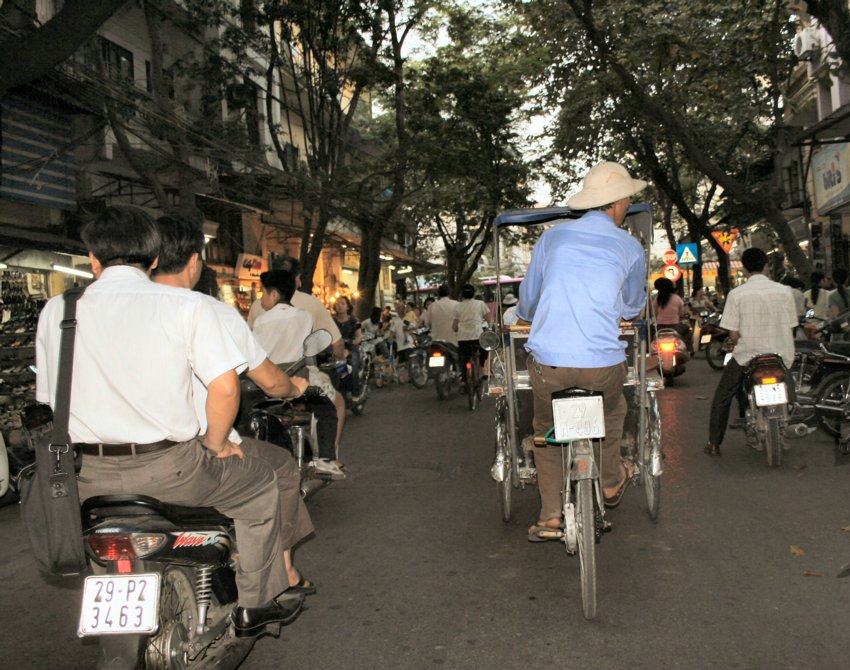 mittags in Hanoi