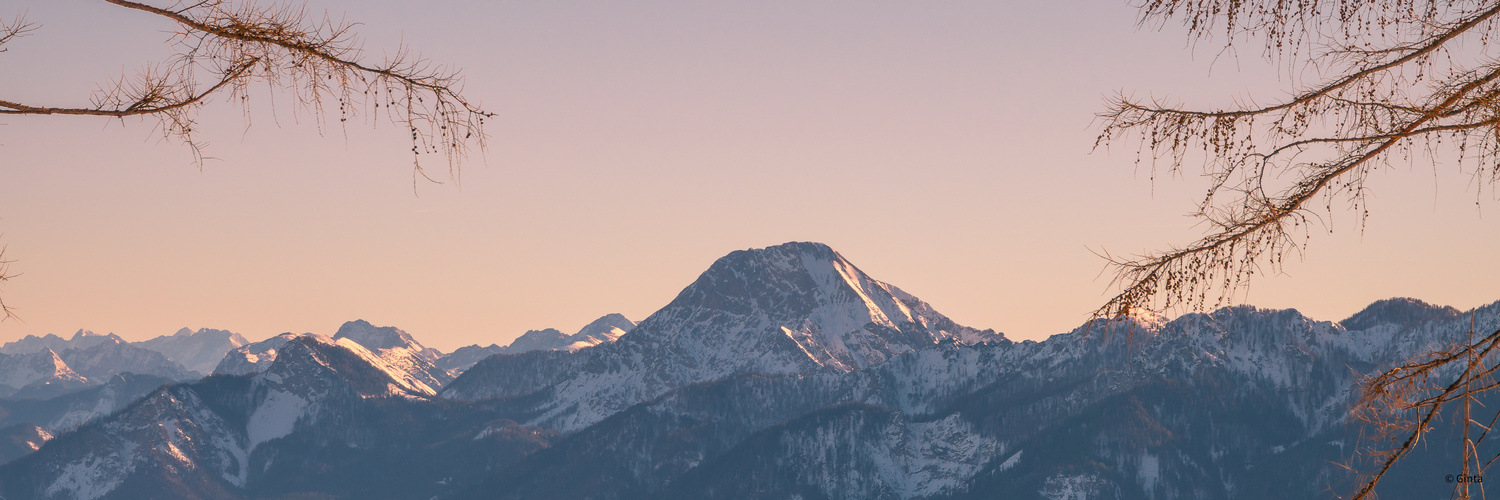 Mittagskogel Karawanken  vom Dobratsch aus