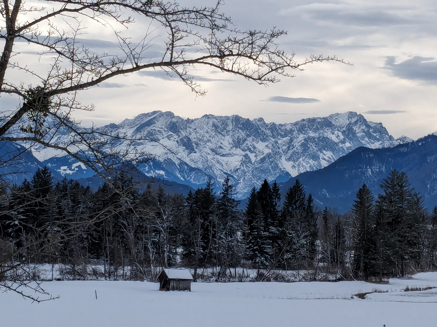 Mittagspause mit Bergblick