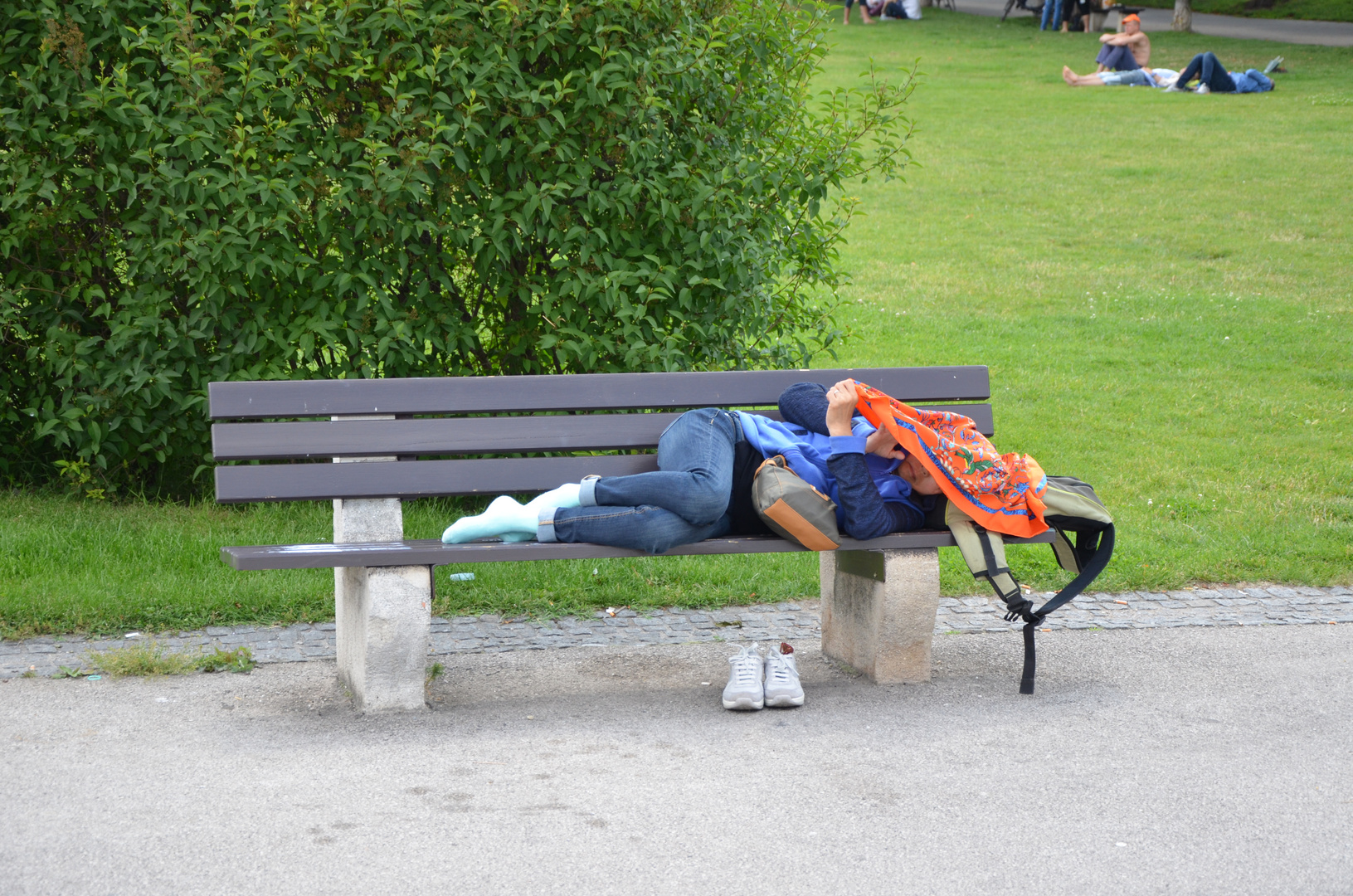 Mittagsruhe am Heldenplatz in Wien.