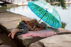 Mittagsschlaf beim Angkor Wat / Siem Reap / Kambodscha