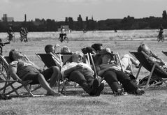 Mittagsschlaf im Volkspark Tempelhof