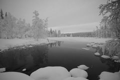 Mittagsstimmung am Äkäsjärvi in SW