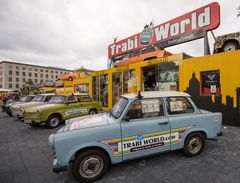 Mitte - Zimmerstraße - Trabi World - 03