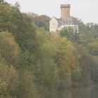 Mittelalterliche Burg an der Lahn