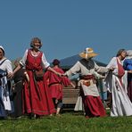 Mittelalterliches Treiben auf der Burg Altweilnau – 2023 eine besonders heiße Sache 05