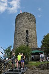  Mittelalterliches Treiben auf der Burg Altweilnau – 2023 eine besonders heiße Sache 15