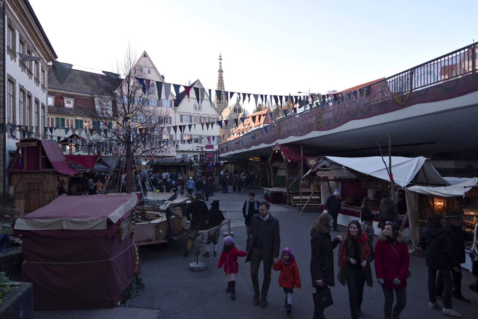 ...Mittelaltermarkt für Kinder