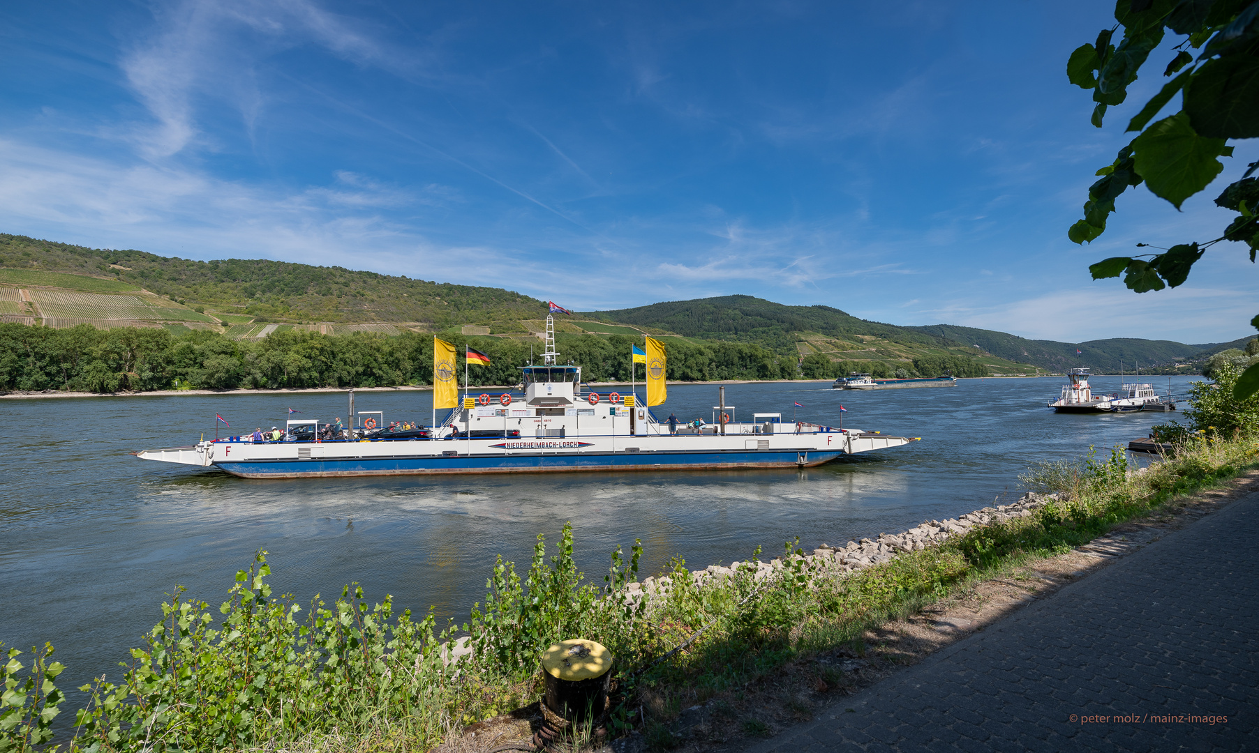 Mittelrheintal - Autofähre Niederheimbach-Lorch