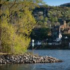 Mittelrheintal - Heimburg und Lorcher Werth leuchten in Abendsonne