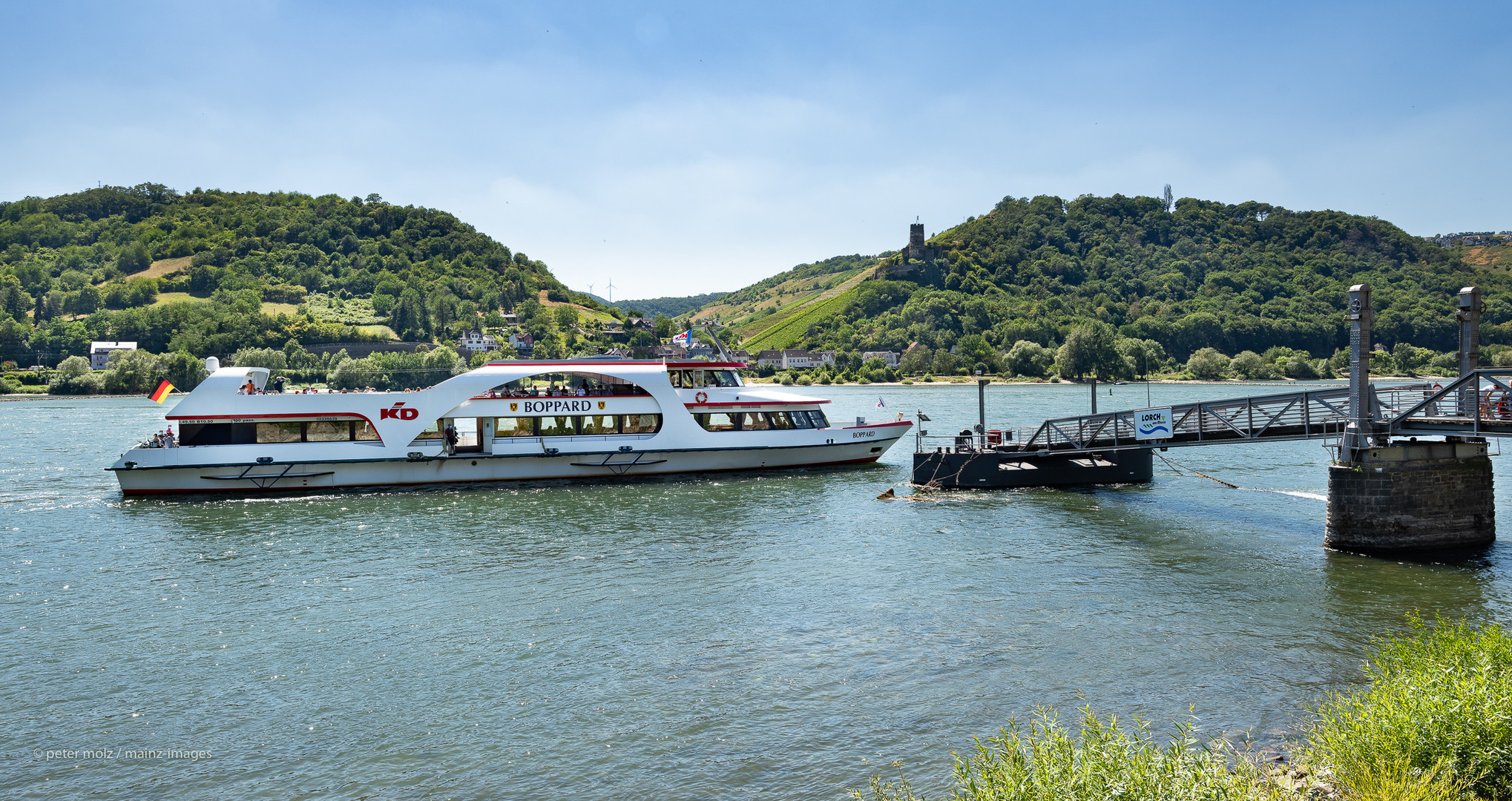 Mittelrheintal - MS Boppard legt in Lorch an