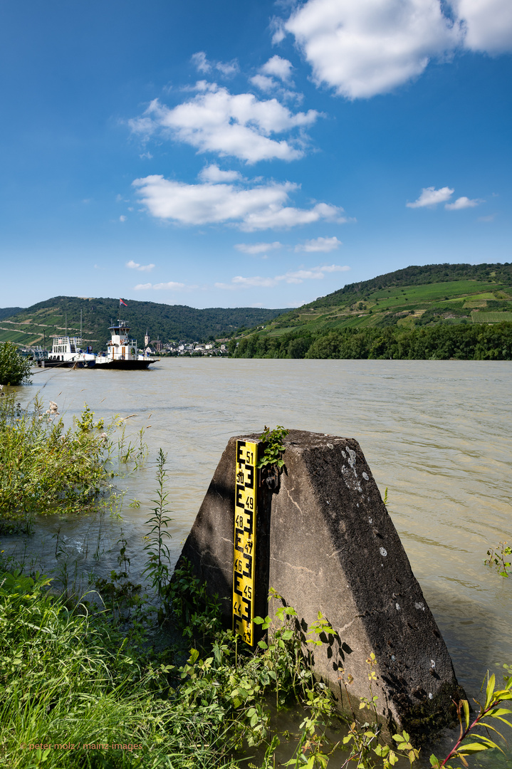 Mittelrheintal - Rheinhochwasser am Pegel in Niederheimbach | Juli 2021