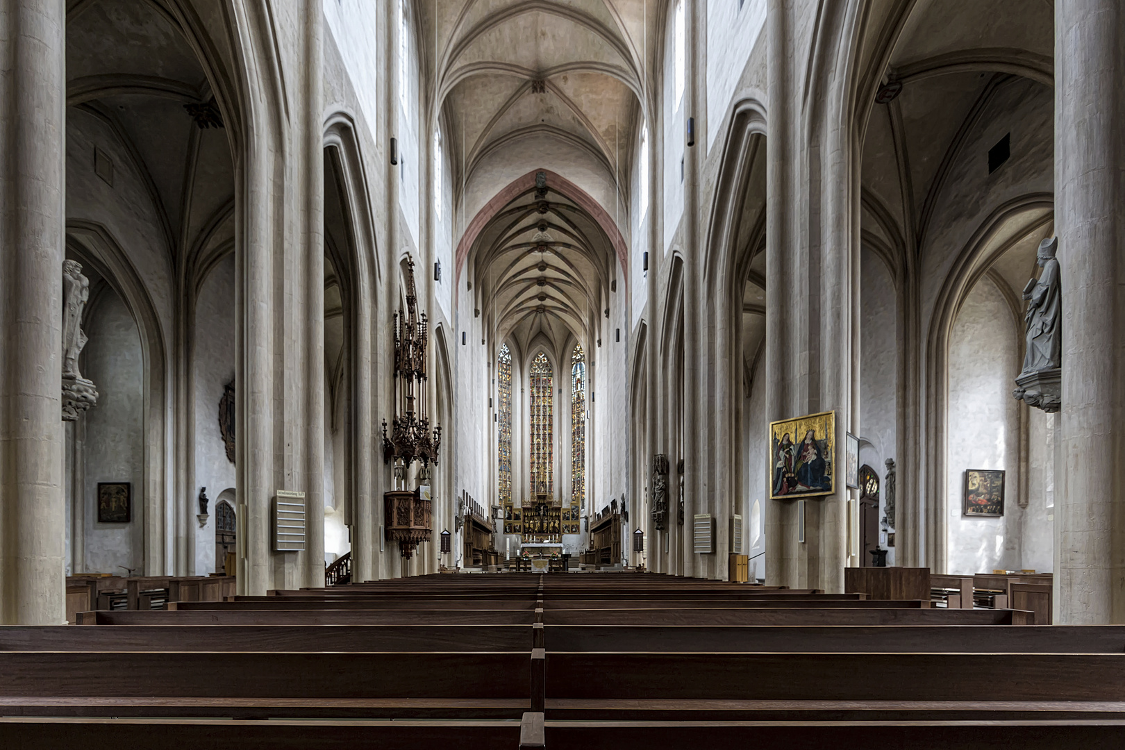 Mittelschiff der St.Jakobs-Kirche