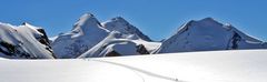 Mitten auf dem Breithorngletscher allein aber mit Steigeisen, denn ...