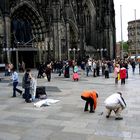 Mitten auf der Domplatte zu Köln...