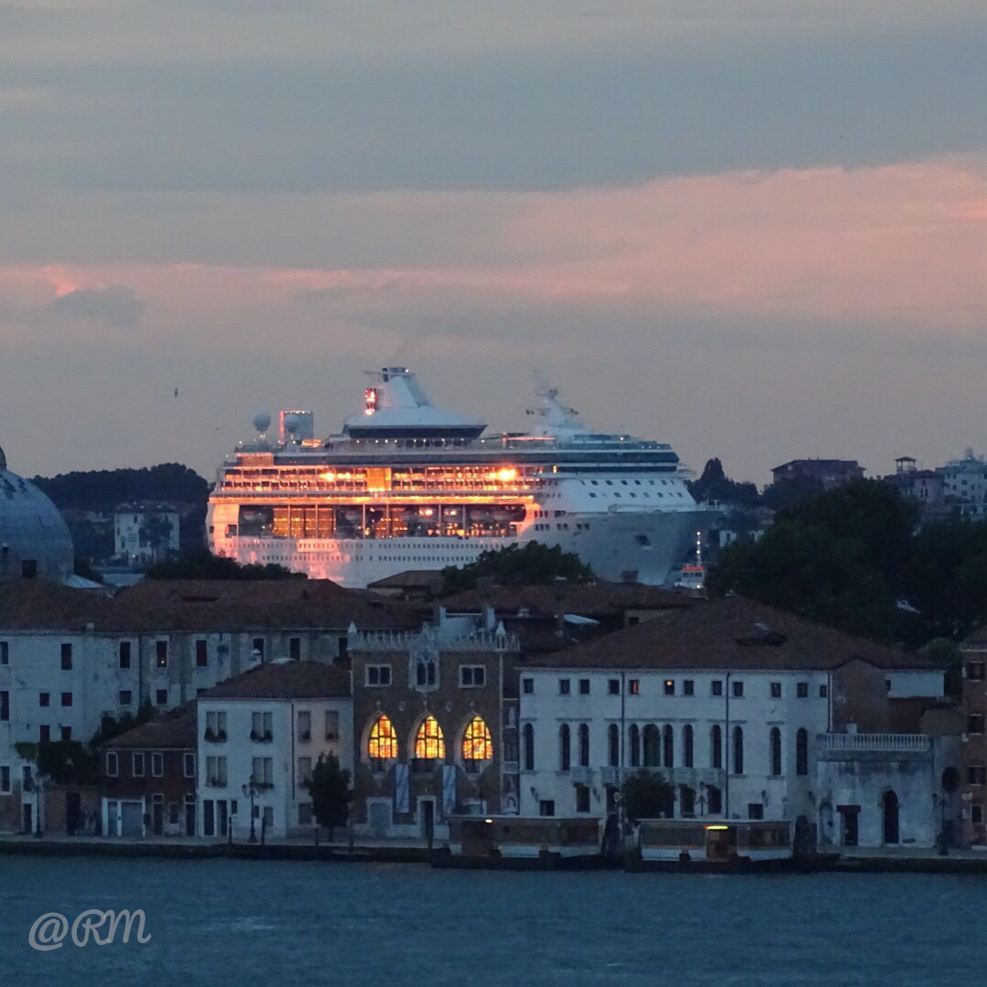 Mitten durch Venedig, Sonnenaufgang