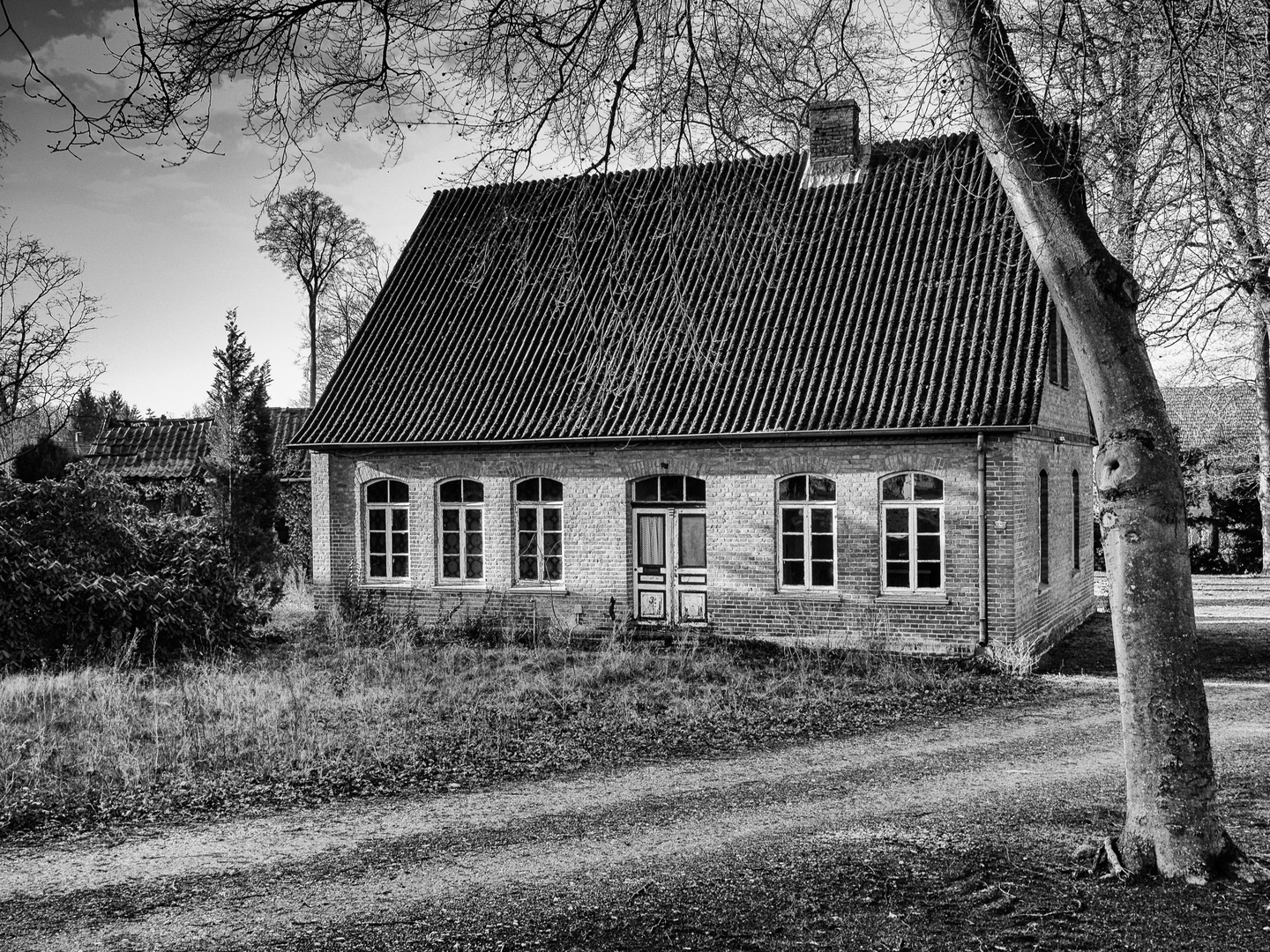 Mitten im Dorf.