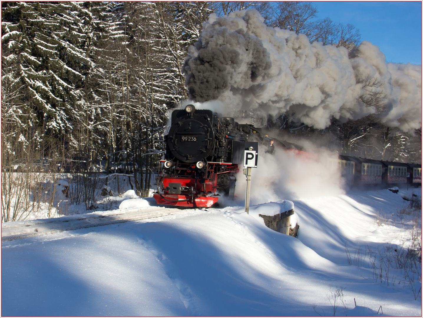 Mitten im Winter fährt diese Bahn nach Plan ...