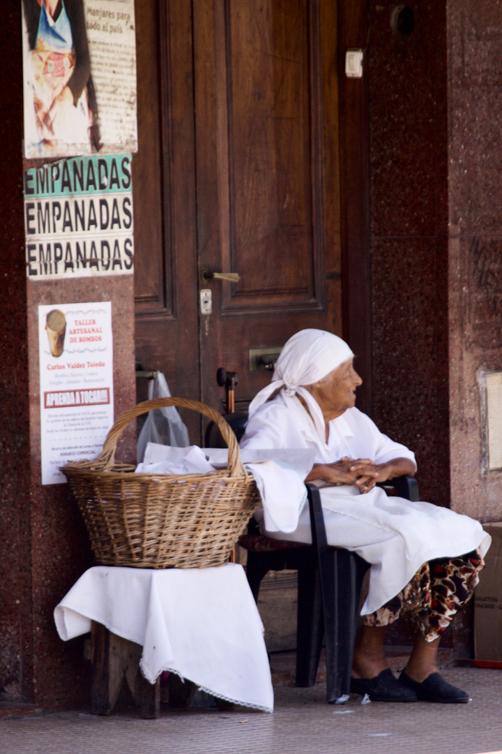 Mitten in Tucuman verkauft sie seit 70 Jahren Empanadas