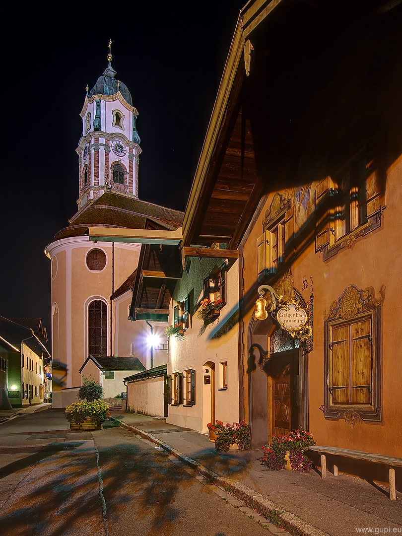 Mittenwald: Geigenbaumuseum mit Peter und Paul