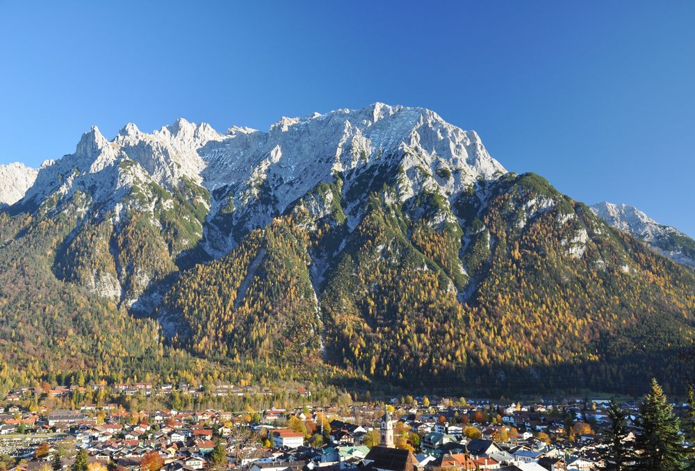 Mittenwald und Westliche Karwendelspitze (II)