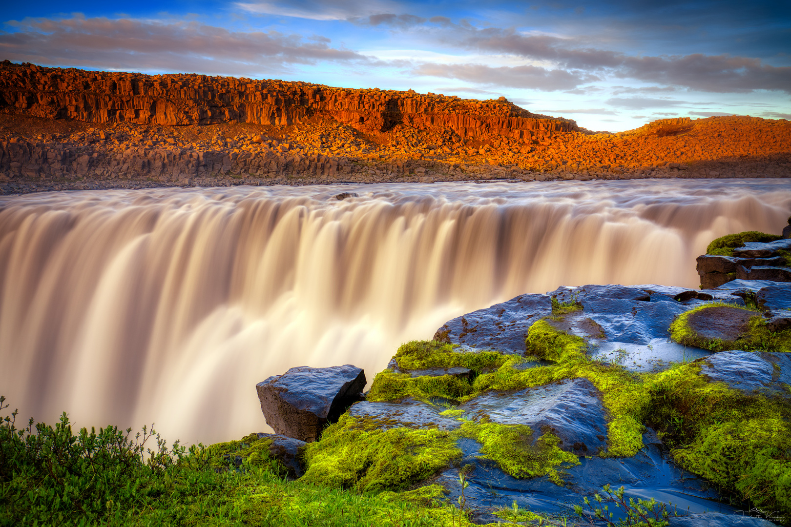 Mitternacht am Dettifoss