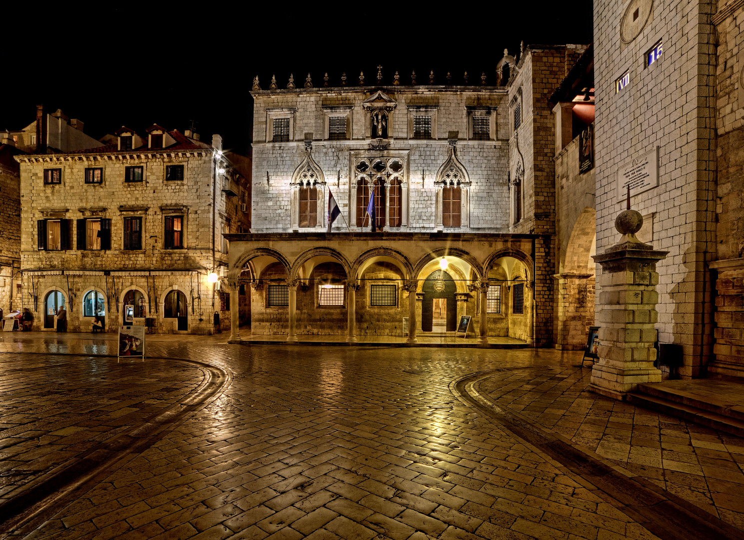 Mitternacht in der Altstadt von Dubrovnik - das Stadtarchiv .....