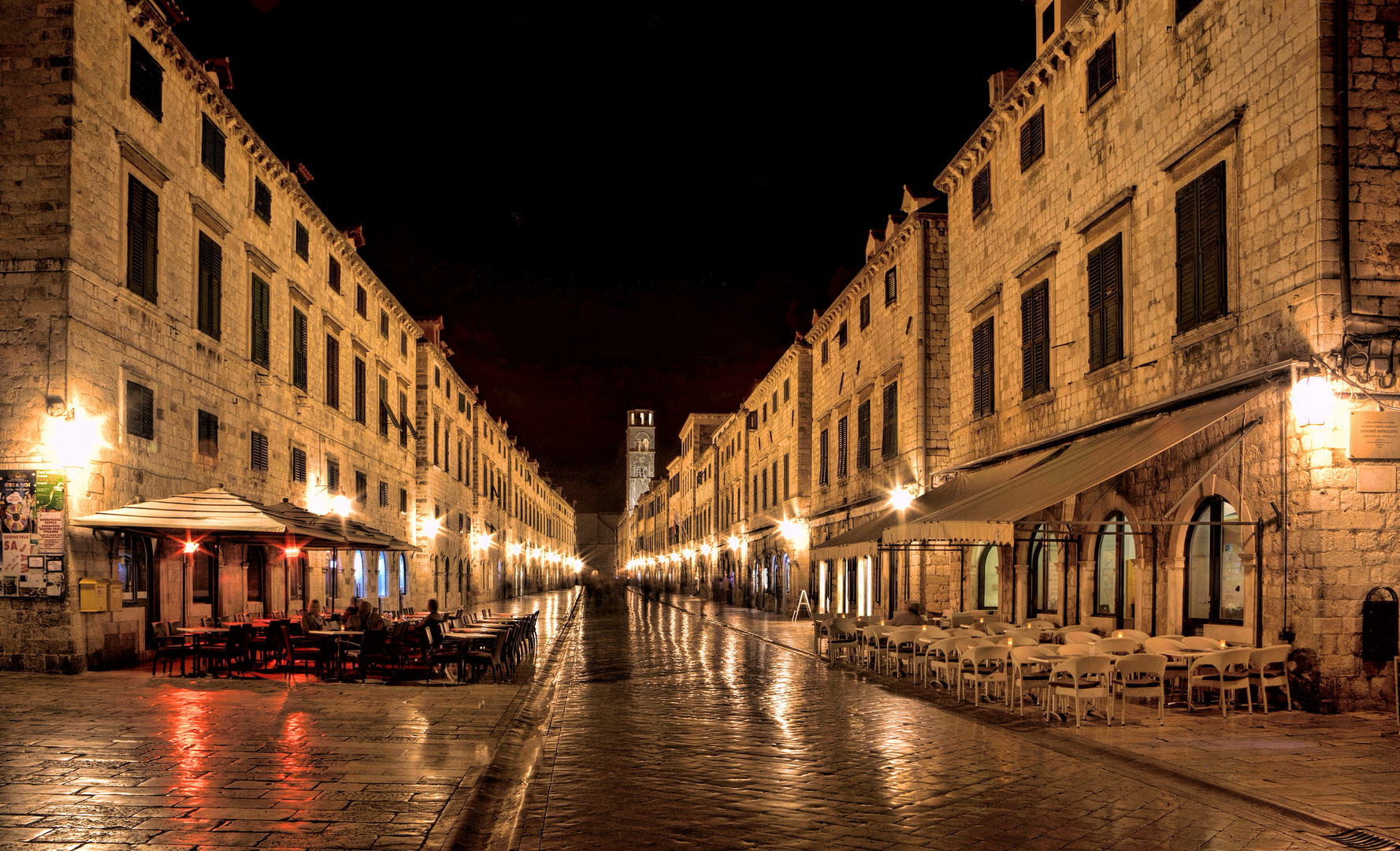 Mitternacht in der Altstadt von Dubrovnik - die "Main Street" .....