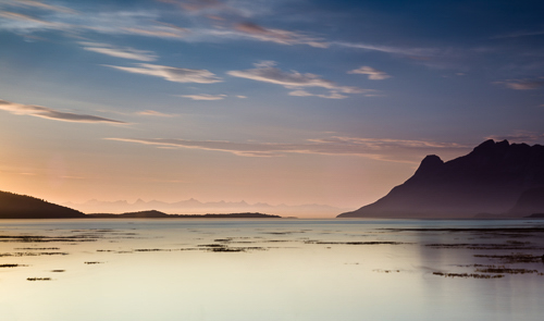 Mitternacht in Ulvsvåg. [LOFOTEN]