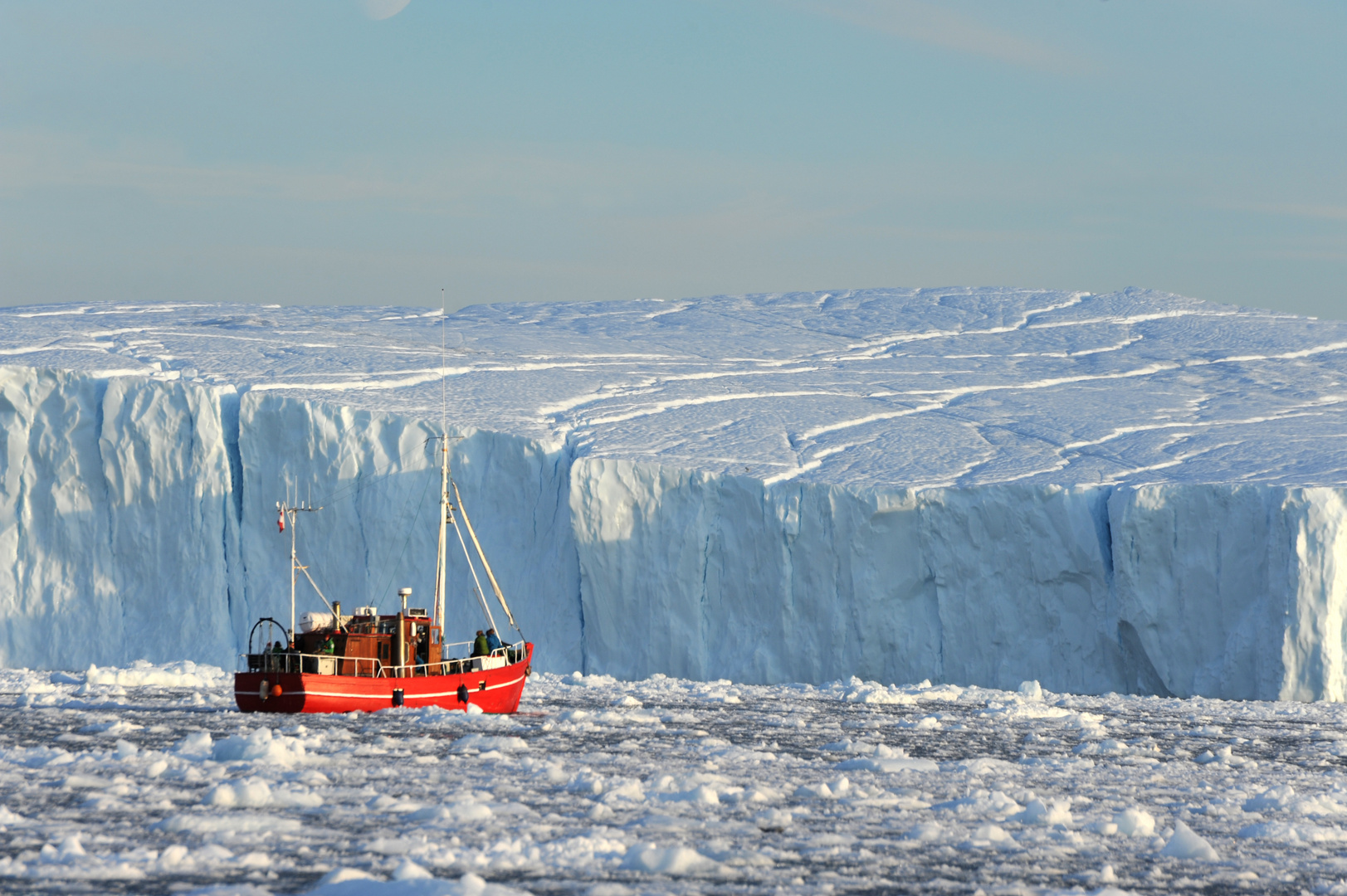 Mitternachtsfahrt im Kanga Eisfjord