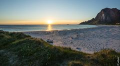 Mitternachtsonne am Strand von Bleik, Versterålen