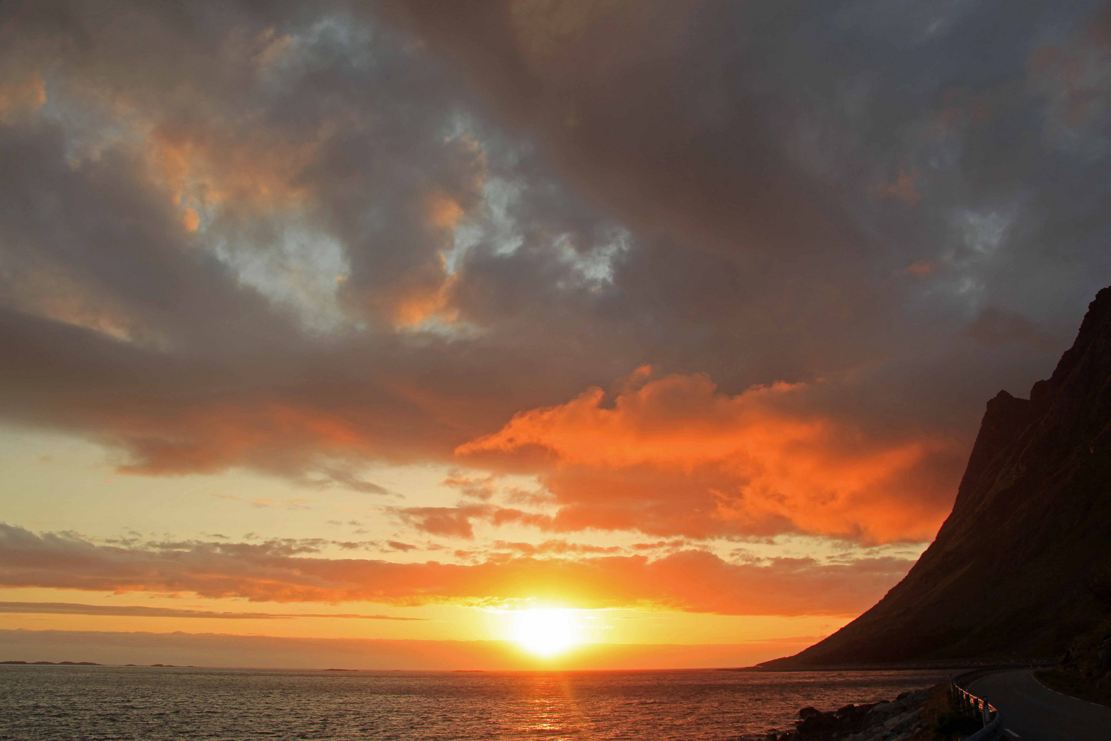 Mitternachtsonne Norwegen um 0°° 2°° Juli 2015