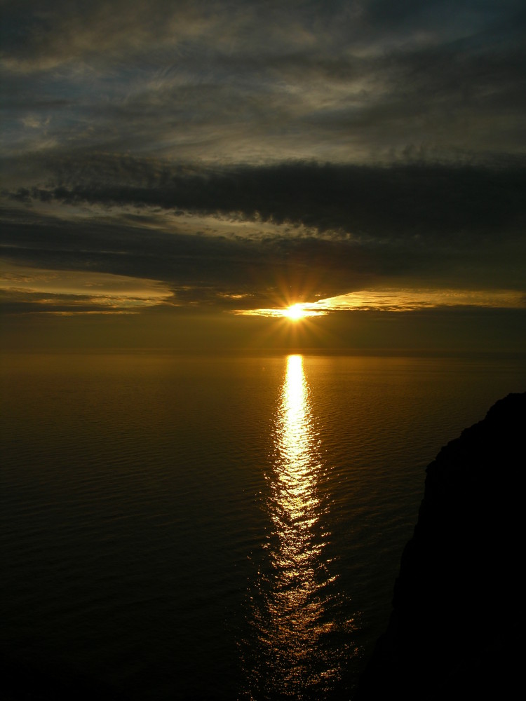 Mitternachtssonne auf dem Nordkap by Susanne Gröbner 