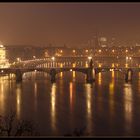 Mittlere Rheinbrücke bei warmen Farben aber kaltem Wetter