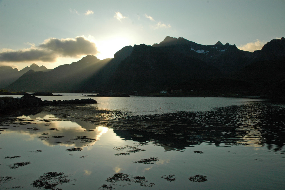 Mittsommernacht 23 Uhr auf den Lofoten, Norwegen