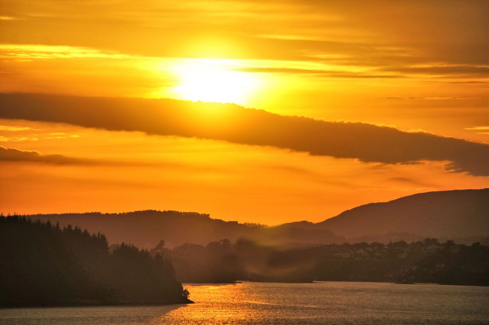 Mittsommernacht in Norwegen Foto & Bild  world, himmel, meer Bilder 